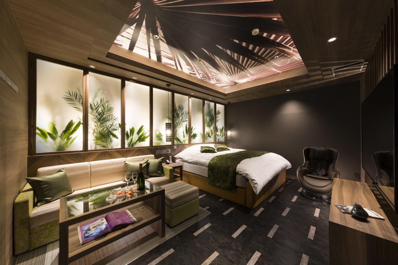 Hotel Plant Garden Resort (Adults Only) Toyokawa Экстерьер фото
