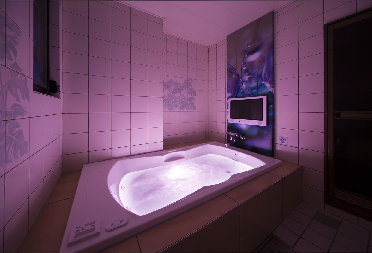 Hotel Plant Garden Resort (Adults Only) Toyokawa Экстерьер фото