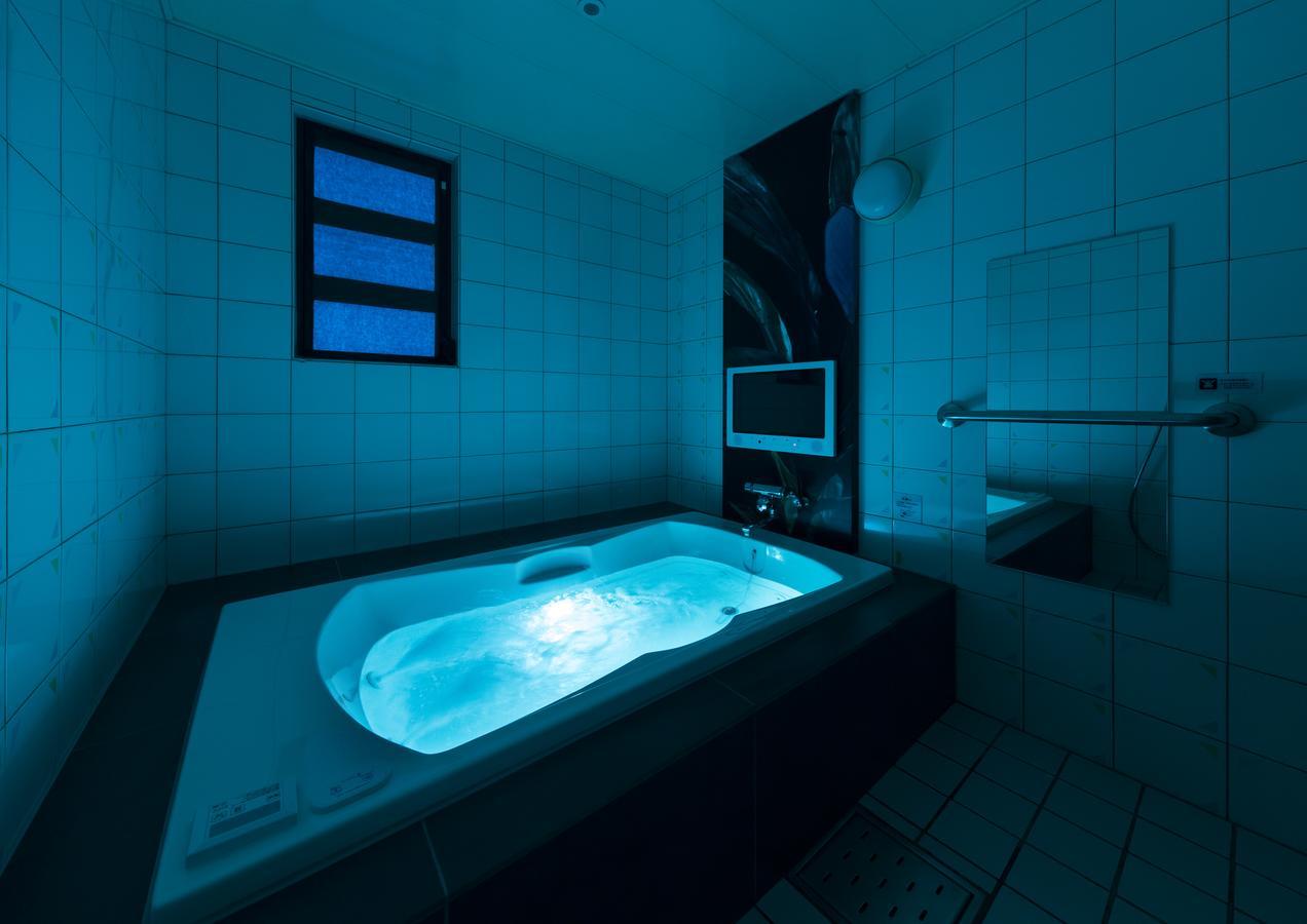 Hotel Plant Garden Resort (Adults Only) Toyokawa Экстерьер фото