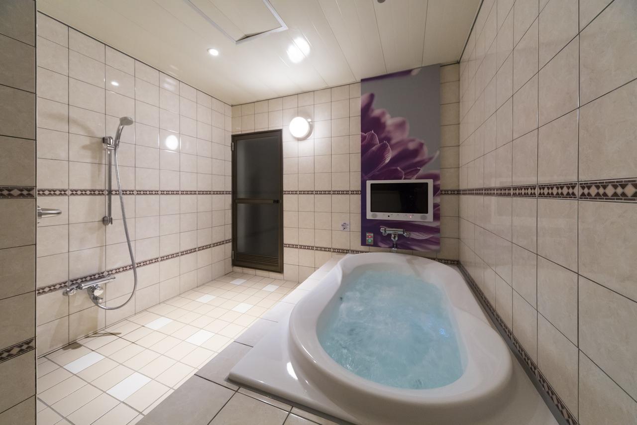 Hotel Plant Garden Resort (Adults Only) Toyokawa Экстерьер фото