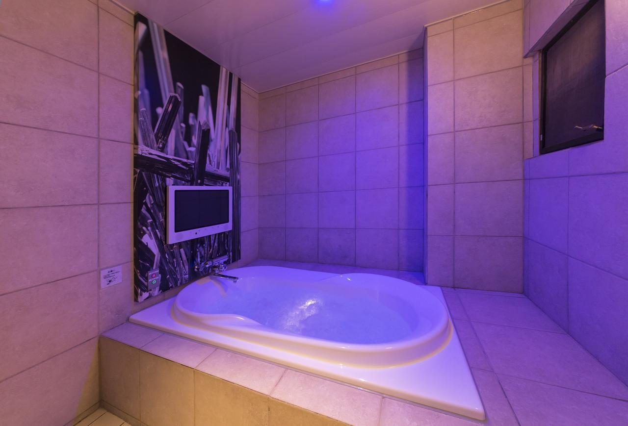 Hotel Plant Garden Resort (Adults Only) Toyokawa Экстерьер фото